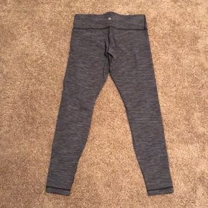 Lulu leggings! Wunder under’s! Size 8!